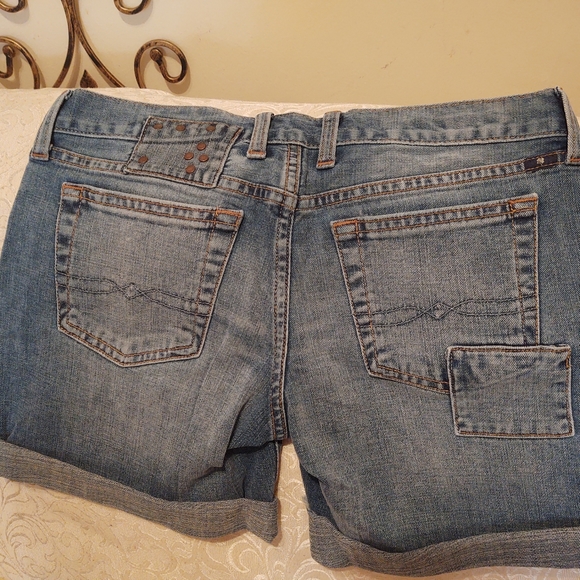 Lucky Brand Denim Cuffed Laguna Shorts Size 24 - Picture 6 of 7
